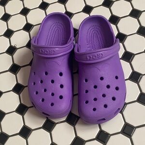 CROCS women's Water 10-11. Men's 8-9 Shoes - Vibrant Purple